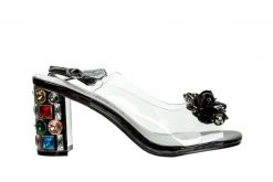 Sandały Laura Vita Missy 01 Noir 202057, Czarny, Skóra naturalna - 40. Czarne sandały Laura Vita, bez wzorów, z materiału, eleganckie, bez obcasa, na obcasie, bez zapięcia. W wyprzedaży za 116.10 zł.