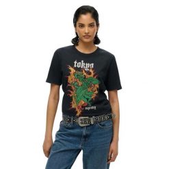 Damska koszulka na co dzień Superdry Neo Trad Tattoo. Czarne koszulki sportowe Superdry, bez wzorów, bez ramiączek. W wyprzedaży za 147.35 zł.