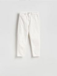 Jeansy mom fit slim - złamana biel. Jeansy Reserved, bez wzorów. Za 129.99 zł.