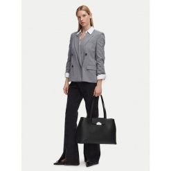 Torebka KARL LAGERFELD. Czarne torebki klasyczne KARL LAGERFELD, bez wzorów, bez dodatków. Za 849.99 zł.
