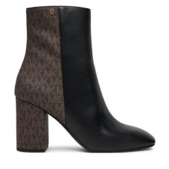 Botki MICHAEL Michael Kors. Czarne botki MICHAEL Michael Kors, bez wzorów, bez obcasa, na słupku, bez zapięcia. Za 1,129.00 zł.