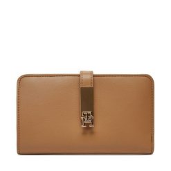 Mały Portfel Damski Tommy Hilfiger. Brązowe portfele TOMMY HILFIGER, bez wzorów. Za 209.99 zł.