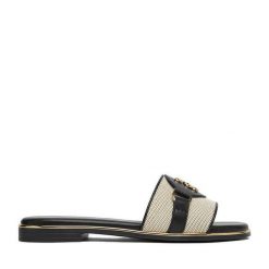 Klapki Nine West. Czarne klapki Nine West, bez wzorów, bez obcasa. Za 159.99 zł.