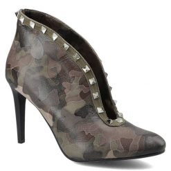 Botki damskie Carinii, wsuwane i na szpilce , moro, B3897_-I69-I43-000-A92. Zielone botki Carinii, bez wzorów, bez obcasa, na obcasie, bez zapięcia. Za 230.00 zł.