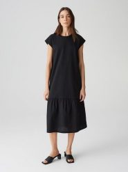OPUS Sukienka "Welin" w kolorze czarnym rozmiar: 36. Czarne sukienki Opus, bez wzorów, z bawełny, bez kołnierzyka, bez ramiączek, midi. Za 189.95 zł.