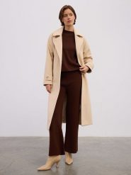 BGN Płaszcz przejściowy w kolorze beżowym rozmiar: 40. Brązowe płaszcze BGN, bez wzorów, z tkaniny, bez kaptura. Za 370.45 zł.