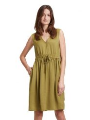 Vera Mont Sukienka w kolorze zielonym rozmiar: 38. Zielone sukienki Vera Mont, bez wzorów, bez kołnierzyka, bez ramiączek, midi, rozkloszowane. Za 226.95 zł.