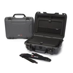Etui na laptopa Nanuk 923 (TSA Latches). Czarne torby na laptopa NANUK, bez wzorów, z materiału, na ramię. Za 2,501.00 zł.