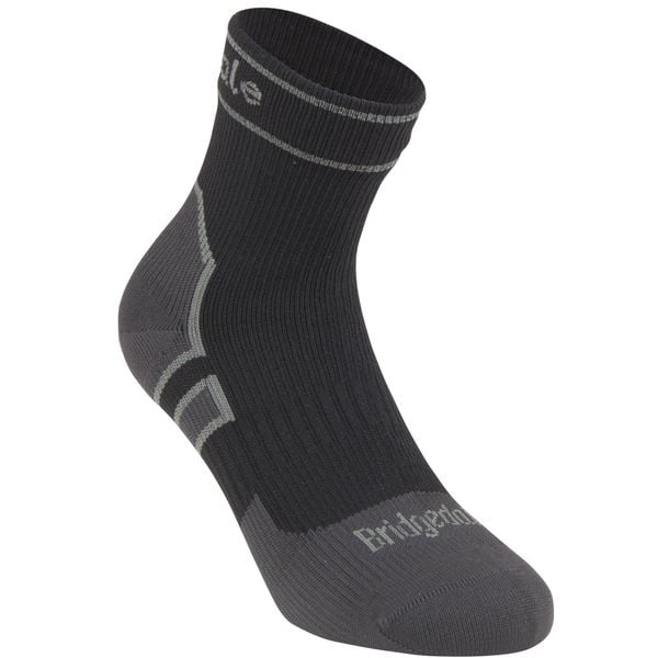 Skarpety wodoodporne Bridgedale StormSock Lt Ankle. Czarne skarpety Bridgedale, bez wzorów. Za 161.99 zł.