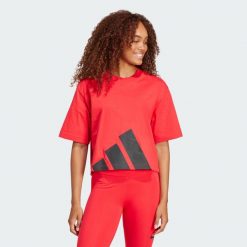 Koszulka Essentials Big Logo Boyfriend. Czarne bluzki Adidas, s, bez wzorów, sportowe, bez kołnierzyka, bez ramiączek. Za 139.00 zł.