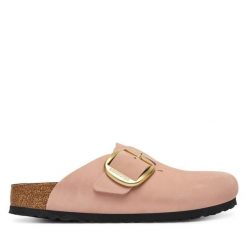 Klapki Birkenstock. Czerwone klapki Birkenstock, bez wzorów, bez obcasa. Za 719.99 zł.