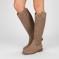 Kozaki damskie S.Barski, cholewka z materiału zamykane na suwak fason w stylu boho płaski obcas, brązowe, HY61-8023. Brązowe kozaki S.BARSKI, na zimę, bez obcasa, na obcasie, bez zapięcia. Za 209.00 zł.