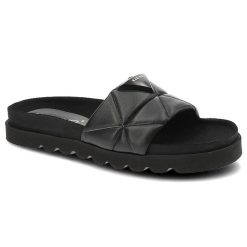 Czarne Klapki Karino Modne Skórzane Buty. Czarne klapki Karino, z aplikacjami, ze skóry, bez obcasa. Za 215.00 zł.