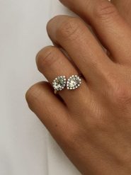 Les Petites Précieuses Pozłacany pierścionek z kwarcem i cyrkoniami rozmiar: 50. Żółte pierścionki Les Petites Précieuses, z cyrkonią, pozłacane. Za 194.45 zł.