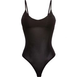 Body ze stringami bonprix czarny. Body marki bonprix. Za 32.99 zł.