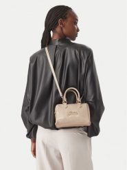 Guess Torebka J6BZ09 W3976 Beżowy. Brązowe torebki klasyczne Guess, z aplikacjami, ze skóry, bez dodatków. Za 234.99 zł.