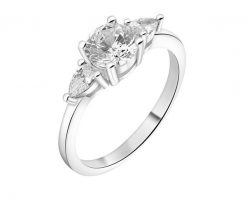 Pierścionek srebrny z cyrkoniami. Szare pierścionki Apart, z cyrkonią, srebrne. Za 139.00 zł.