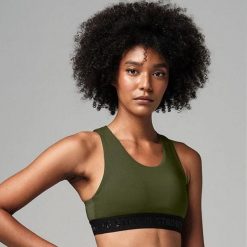 Stanik sportowy damski STRONG ID Essential Sports. Zielone bielizna sportowa STRONG ID, l, bez wzorów, z materiału. Za 239.99 zł.