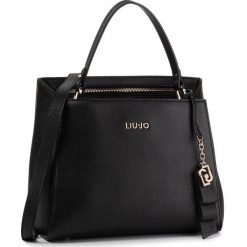 Torebka LIU JO - M Top Handle A69005 E0087 Nero 22222. Czarne torebki klasyczne Liu Jo, bez wzorów, ze skóry ekologicznej, bez dodatków. Za 559.00 zł.