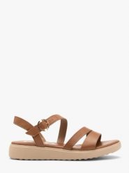 Jasnobrązowe sandały damskie. Brązowe sandały Ryłko, bez wzorów, ze skóry, eleganckie, bez obcasa, bez zapięcia. W wyprzedaży za 229.99 zł.