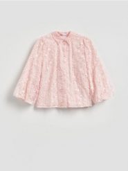 Koszula z haftem - pastelowy róż. Czerwone koszule Reserved, l, bez wzorów, z bawełny, bez kołnierzyka, bez ramiączek. Za 179.99 zł.