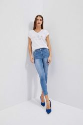 Jeansy typu rurki. Jeansy MOODO, s, bez wzorów. W wyprzedaży za 62.99 zł.
