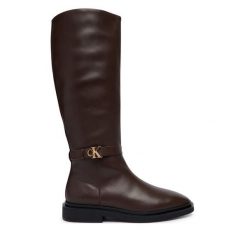 Kozaki Calvin Klein. Brązowe kozaki Calvin Klein, bez obcasa, na płaskiej podeszwie, bez zapięcia. Za 849.99 zł.