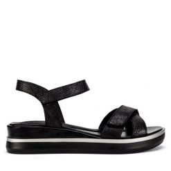 Sandały Lasocki. Czarne sandały Lasocki, bez wzorów, bez obcasa, na płaskiej podeszwie, bez zapięcia. Za 169.99 zł.