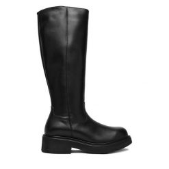 Kozaki GINO ROSSI. Czarne kozaki Gino Rossi, bez obcasa, na płaskiej podeszwie, bez zapięcia. Za 599.99 zł.
