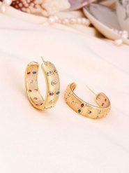 L'Atelier de Gaia Pozłacane kolczyki-półkreole z cyrkoniami rozmiar: onesize. Żółte kolczyki L'Atelier de Gaia, z cyrkonią, pozłacane. Za 56.99 zł.