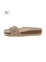 Teegu Klapki w kolorze złotym rozmiar: 41. Żółte klapki teegu, bez wzorów, z otwartym noskiem, bez obcasa. Za 121.99 zł.