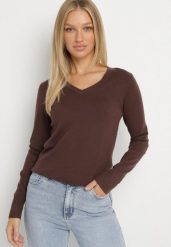 Brązowy Sweter z Wiskozą i Dekoltem w Serek Olisela. Brązowe swetry Born2be, m, bez wzorów, z wiskozy, bez ramiączek. Za 49.99 zł.