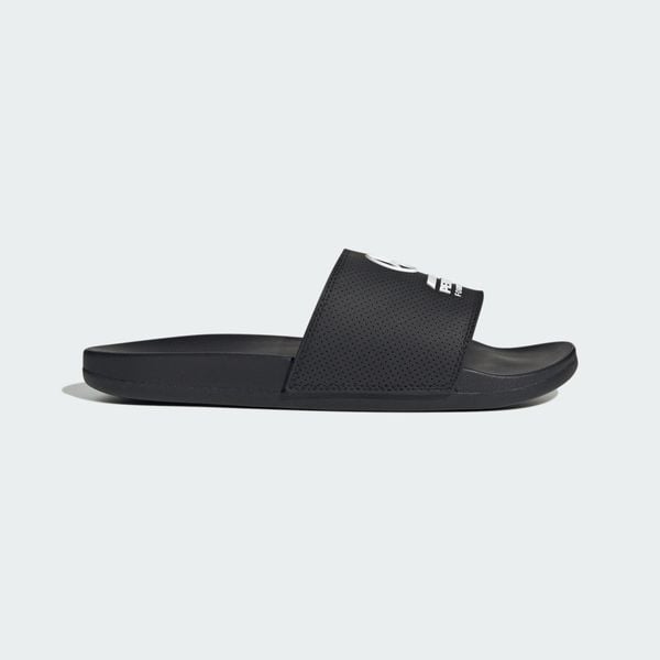 Klapki adilette Comfort MER. Białe klapki Adidas, bez wzorów, bez obcasa. Za 239.00 zł.