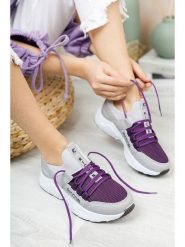 Trendyol Sneakersy w kolorze fioletowym rozmiar: 40. Różowe trampki Trendyol, bez wzorów, bez zapięcia. Za 131.74 zł.