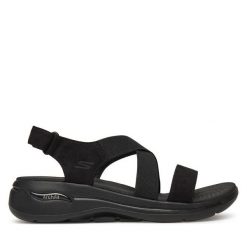 Sandały Skechers. Czarne sandały Skechers, bez wzorów, bez obcasa, na koturnie, bez zapięcia. Za 249.99 zł.