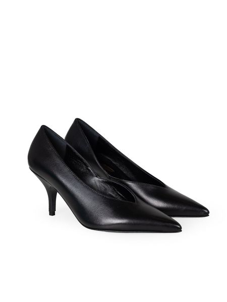 Patrizia Pepe Szpilki | 8Z0079/L048 | Kobieta | Czarny. Czarne szpilki Patrizia Pepe, bez wzorów, ze skóry, eleganckie, bez obcasa, na szpilce, bez zapięcia. W wyprzedaży za 499.00 zł.