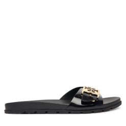 Klapki Tory Burch. Czarne klapki Tory Burch, bez wzorów, bez obcasa. Za 799.99 zł.