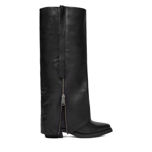 Kozaki G-Star Raw. Czarne kozaki G-Star Raw, bez obcasa, na płaskiej podeszwie, bez zapięcia. Za 469.99 zł.