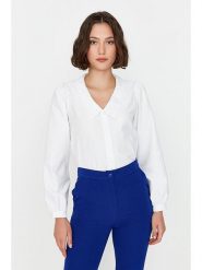 Trendyol Koszulka w kolorze białym rozmiar: 32. Białe bluzki Trendyol, bez wzorów, z bawełny, bez kołnierzyka, bez ramiączek. Za 73.99 zł.