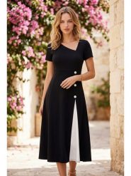 SOULSHAE Sukienka w kolorze czarnym rozmiar: XXL/3XL. Czarne sukienki SOULSHAE, xl, bez wzorów, z wiskozy, bez kołnierzyka, bez ramiączek, midi, rozkloszowane. Za 149.95 zł.