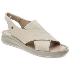 Beżowe Sandały Armodo Wygodne Obuwie Damskie. Brązowe sandały Armodo, bez wzorów, eleganckie, bez obcasa, bez zapięcia. Za 309.00 zł.