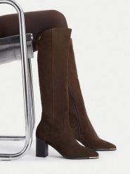 MEXX Kozaki EO-WI44-TUGA-02 Brązowy. Brązowe kozaki Mexx, bez obcasa, na słupku, bez zapięcia. Za 629.99 zł.
