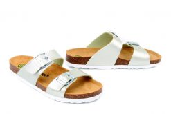 DR. BRINKMANN 700993-71 hellgrun, klapki damskie. Zielone klapki Dr. Brinkmann, bez wzorów, bez obcasa. Za 204.90 zł.