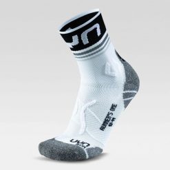 Skarpety do biegania WOMAN RUNNER'S ONE SHORT SOCKS r.41-42. Białe skarpety Uyn, bez wzorów. Za 89.99 zł.
