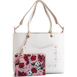 Torebka LIU JO - M Tote N19225 E0061 Off White 01065. Białe shopper Liu Jo, bez wzorów, ze skóry ekologicznej, bez dodatków. W wyprzedaży za 399.00 zł.