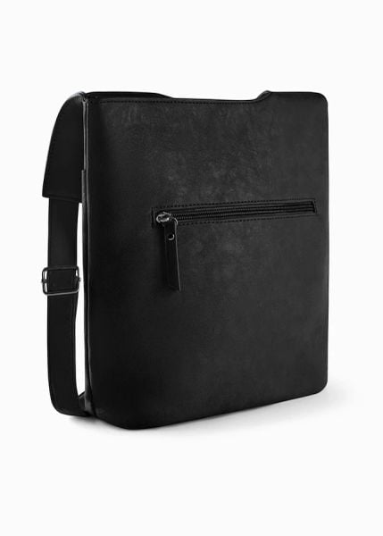 Torebka na ramię z asymetrycznymi kieszeniami. Czarne torby na ramię bonprix, bez wzorów, ze skóry, na ramię, bez dodatków. Za 129.99 zł.