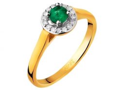 Pierścionek z żółtego złota z diamentami i szmaragdem - próba 375. Żółte pierścionki Apart, z diamentem, złote. Za 1,890.00 zł.