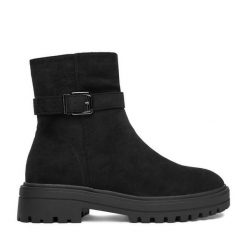 Botki DeeZee. Czarne botki DeeZee, bez wzorów, bez obcasa, na płaskiej podeszwie, bez zapięcia. Za 189.99 zł.