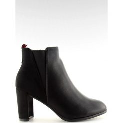 Botki na obcasie czarne A5580 Black. Czarne botki ButyModne, bez wzorów, ze skóry, bez obcasa, na obcasie, bez zapięcia. W wyprzedaży za 79.00 zł.