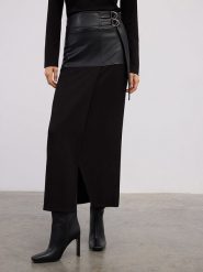 BGN Spódnica w kolorze czarnym rozmiar: 38. Czarne spódnice BGN, na co dzień, bez wzorów, maxi, proste. Za 148.96 zł.